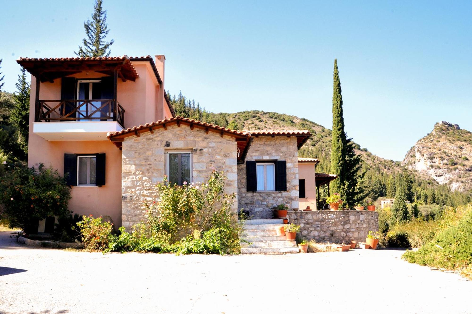 Elegant Stone Mansion In Historic Mystras Apartment Exterior foto